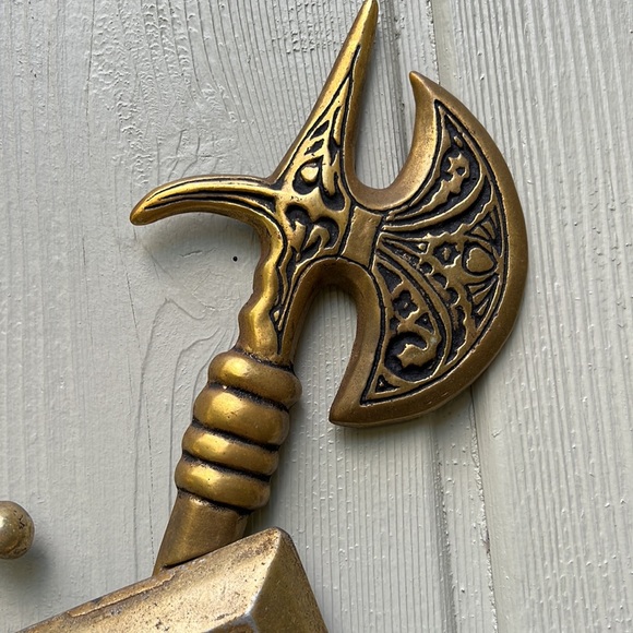 Vintage cast metal (brass?) shield wall hanging. Circa 1966. - Picture 4 of 7